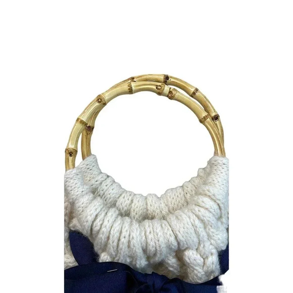 Chunky Hand Knit Cream with Navy Bow Coquette Girl Style Top Handle Handbag - Picture 3 of 11